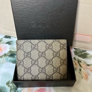 Authentic GUCCI GG Coated-Canvas Brown Leather Bifold Wallet